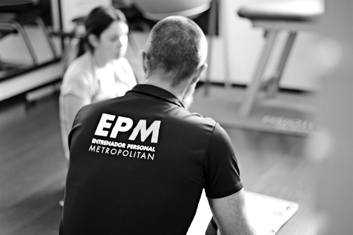 ENCUENTRA TU ENTRENADOR PERSONAL EN NUESTROS GIMNASIOS DE MADRID ENCUENTRA TU ENTRENADOR PERSONAL EN NUESTROS GIMNASIOS DE MADRID